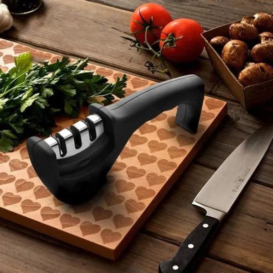 Aiguiseur couteau 3-en-1 sur planche à découper pour cuisine
