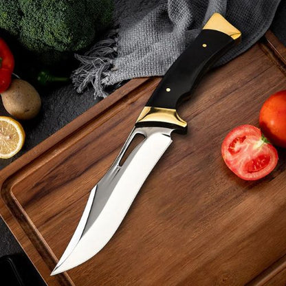 Couteau de cuisine professionnel sur planche à découper en bois - précision de coupe exceptionnelle
