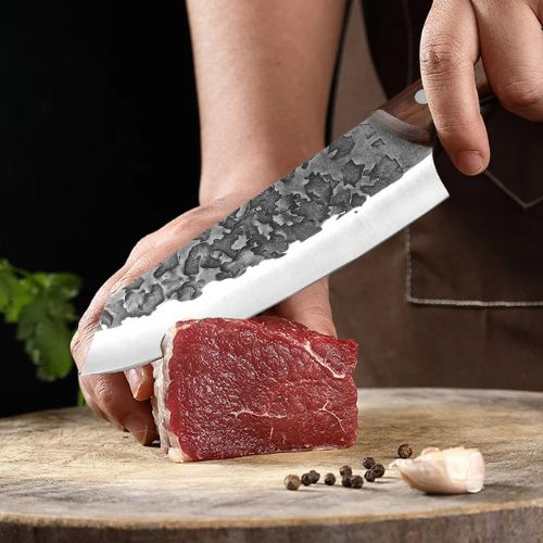 Couteau japonais tranchant morceau de viande
