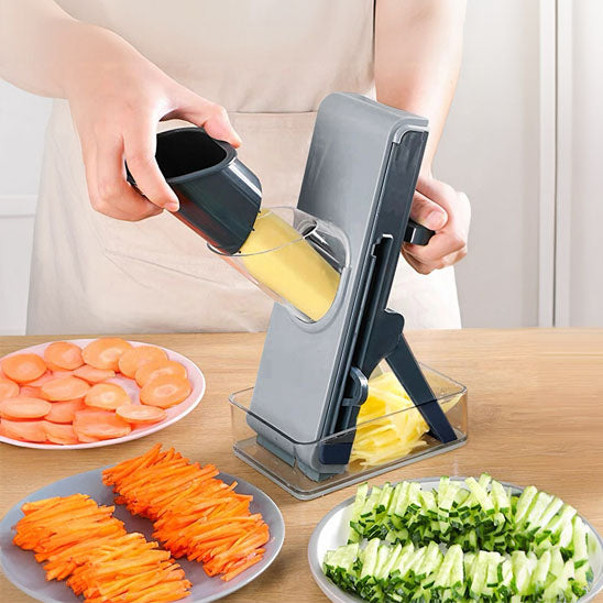cuisine Mandoline Poly-Chef en action - coupe précise
