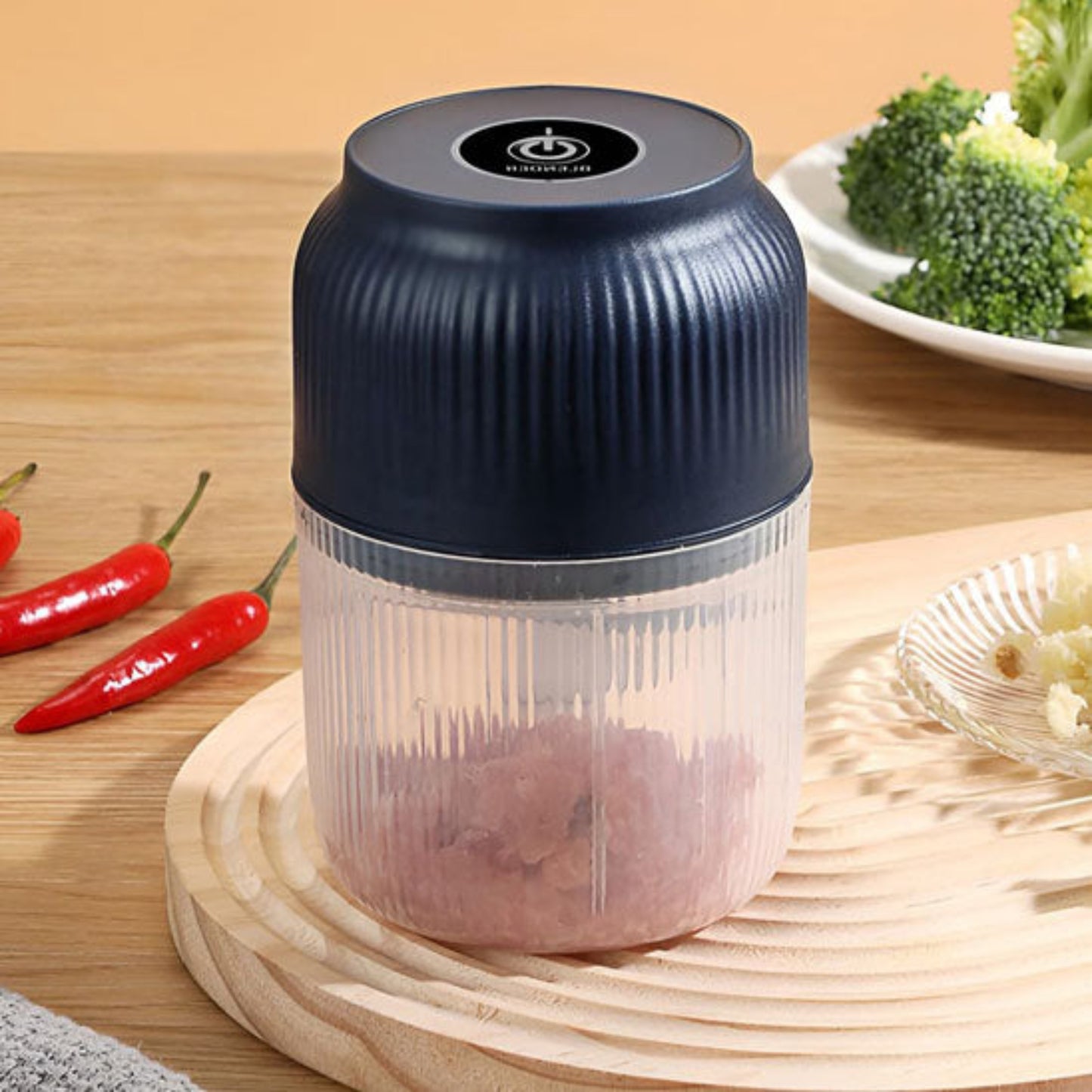 Hachoir électrique mini portable et compact
