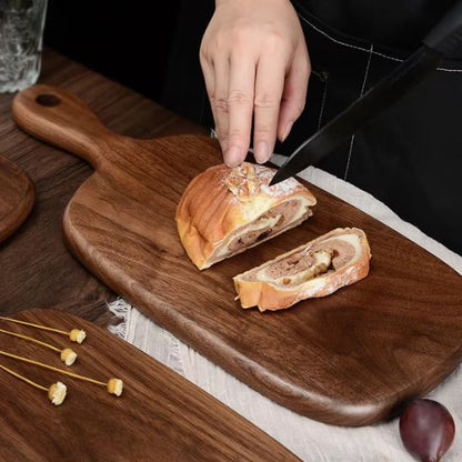 Planche à découper bois assiette présentation
