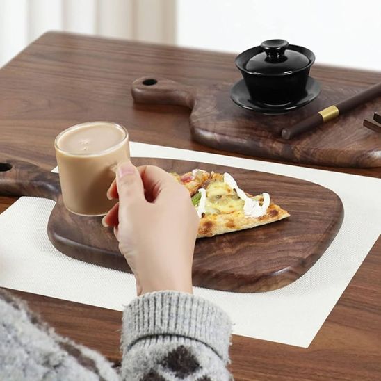 Planche à découper bois polyvalente cuisine
