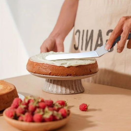 Étape de l'étalage d'un gâteau