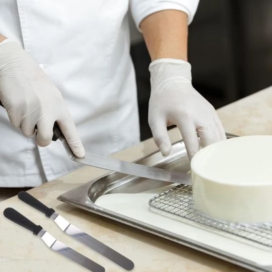Spatule qui prend le gâteau.