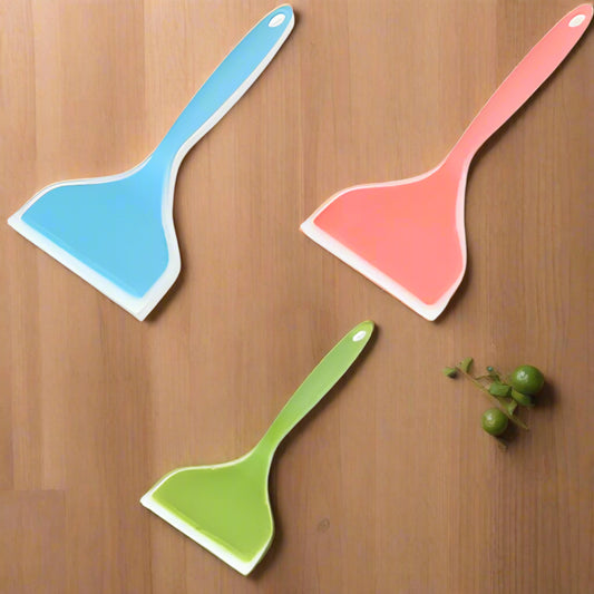 Les trois couleurs de spatule, bleu, rouge et le vert